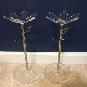 2 Umbra flower-shaped jewelry holders